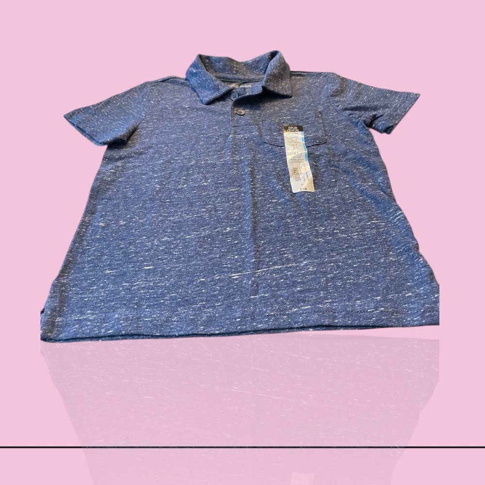 Collared pullover that will delight